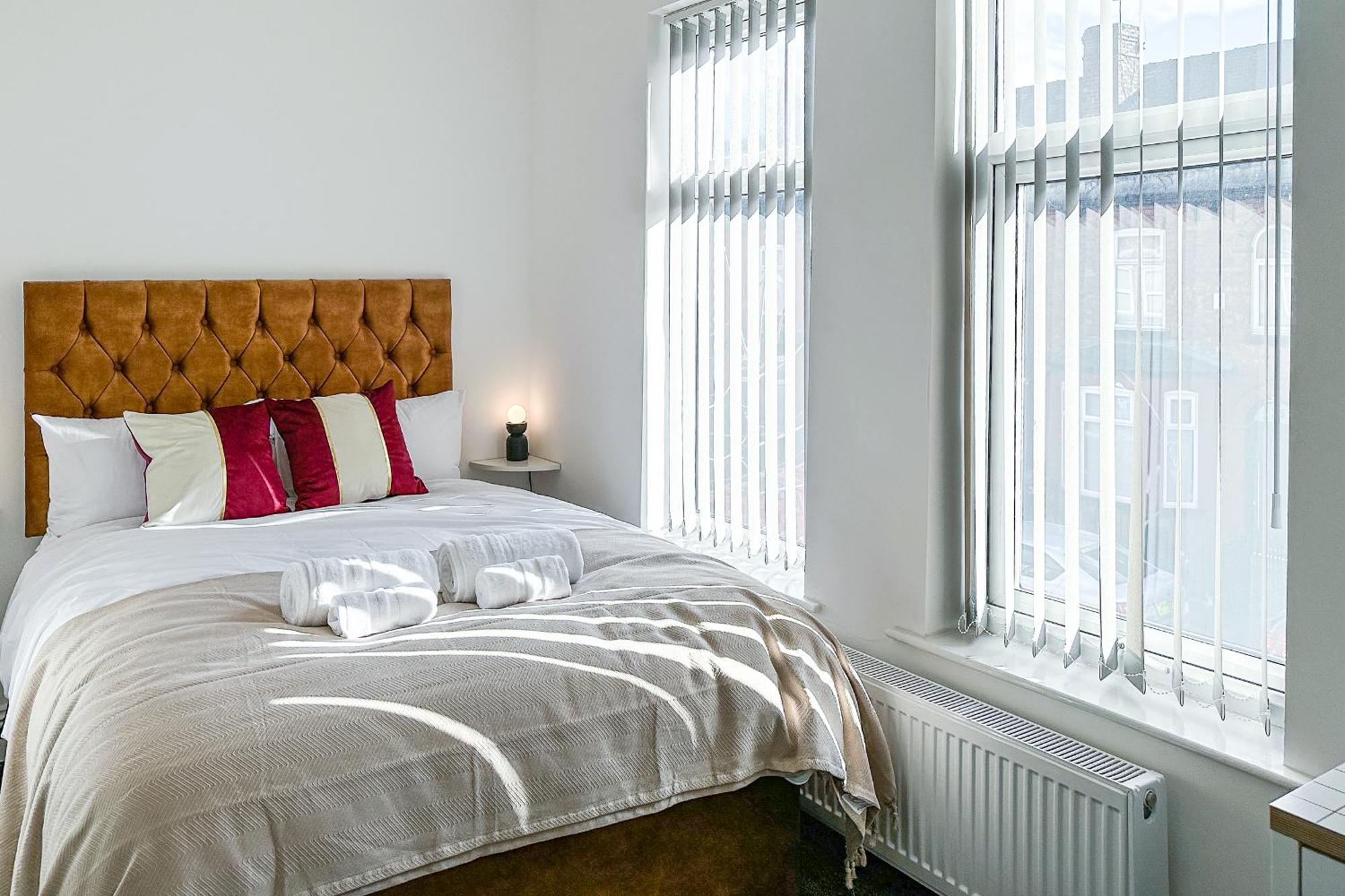 Ashfield Co-Living - Private Room Self-Cater Manchester Exterior photo