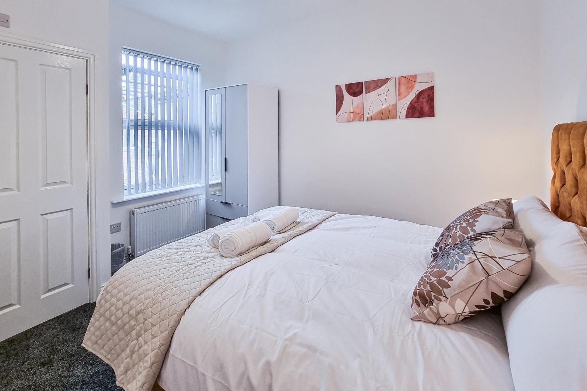 Ashfield Co-Living - Private Room Self-Cater Manchester Exterior photo